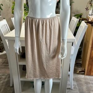 Vanity Fair tan large slip with lace bottom, made in Haiti 100% nylon vintage
